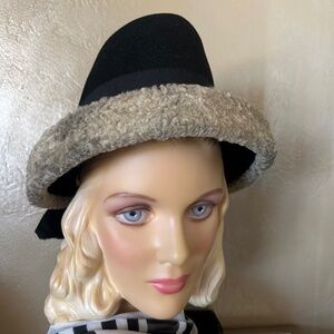 AWESOME 1940s' BLACK FELT HAT WITH GENUINE GRAY MOUTON LAMB FUR ON BRIM